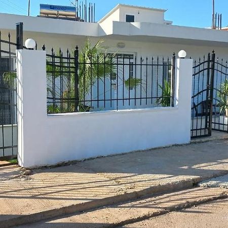 Arjan Dyli Guesthouse Ksamil Exteriör bild
