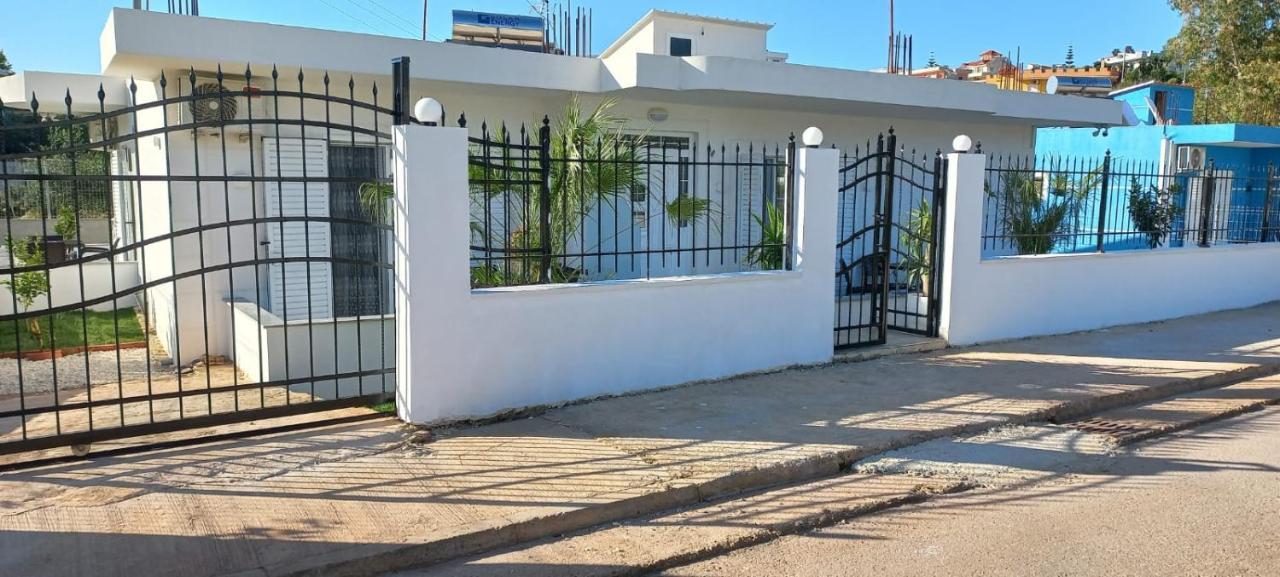 Arjan Dyli Guesthouse Ksamil Exteriör bild