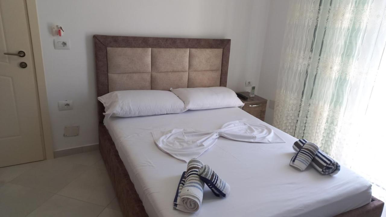 Arjan Dyli Guesthouse Ksamil Rum bild